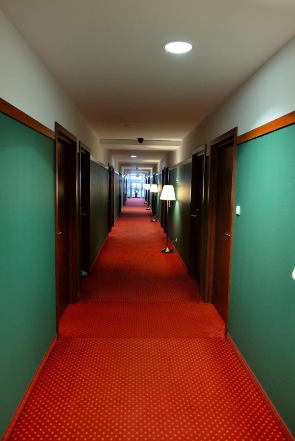 Quest Hotel - Dawniej Hotel Planeta Brzesko Luaran gambar