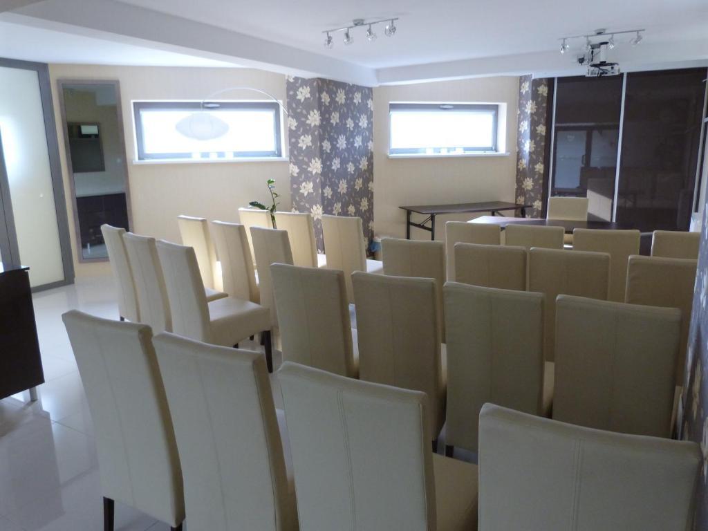 Quest Hotel - Dawniej Hotel Planeta Brzesko Luaran gambar